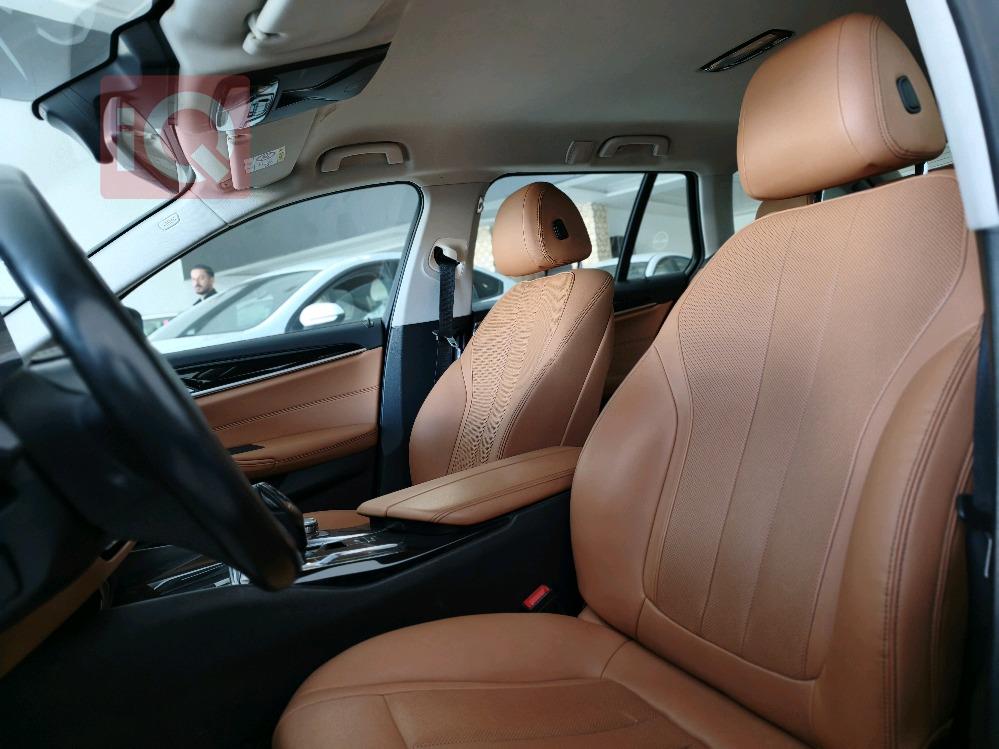 بي ام دبليو الفئة 5